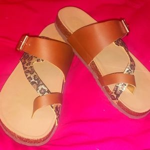 NWT Justice SIZE 5 sandals